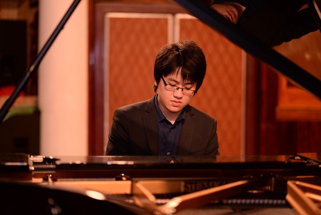 Nghệ sĩ piano Lưu Đức Anh là một trong số đề cử Gương mặt trẻ Việt Nam tiêu biểu 2017