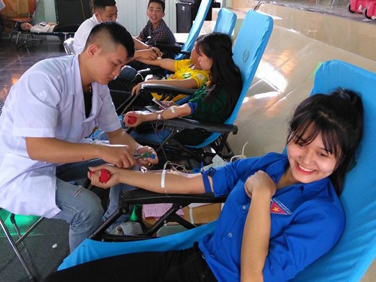 Tuổi trẻ Cửa Lò tham gia hiến máu