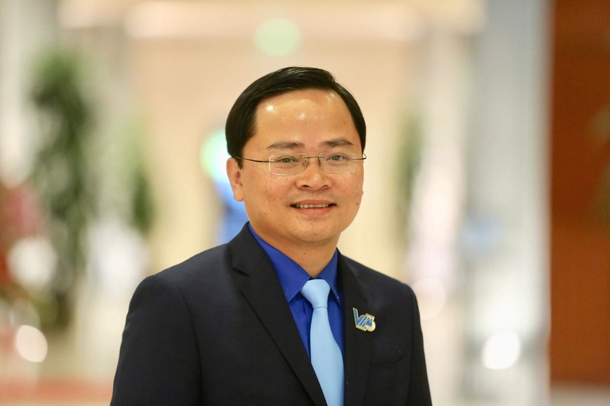 Anh Nguyễn Anh Tuấn giữ chức Chủ tịch Ủy ban Trung ương Hội Liên hiệp thanh niên Việt Nam khoá VIII