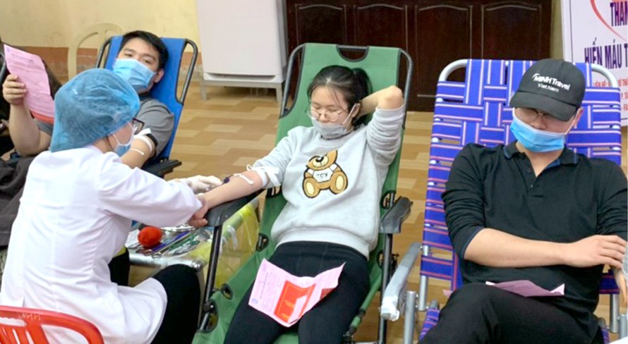 Chủ nhật Đỏ tại Ninh Bình tiếp nhận 737 đơn vị máu