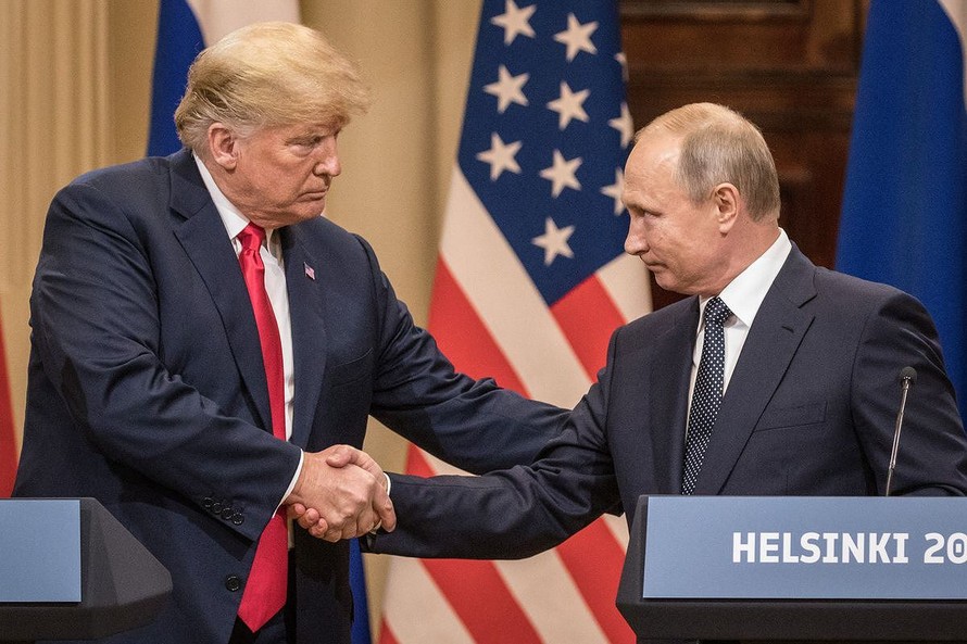 Ông Trump và ông Putin tại Phần Lan hồi tháng Bảy. Ảnh: Reuters