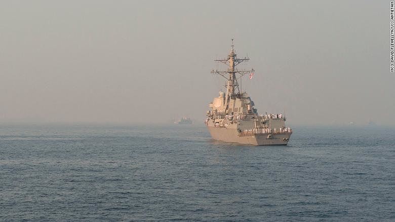Tàu chiến Mỹ thách thức Nga trên biển Nhật Bản