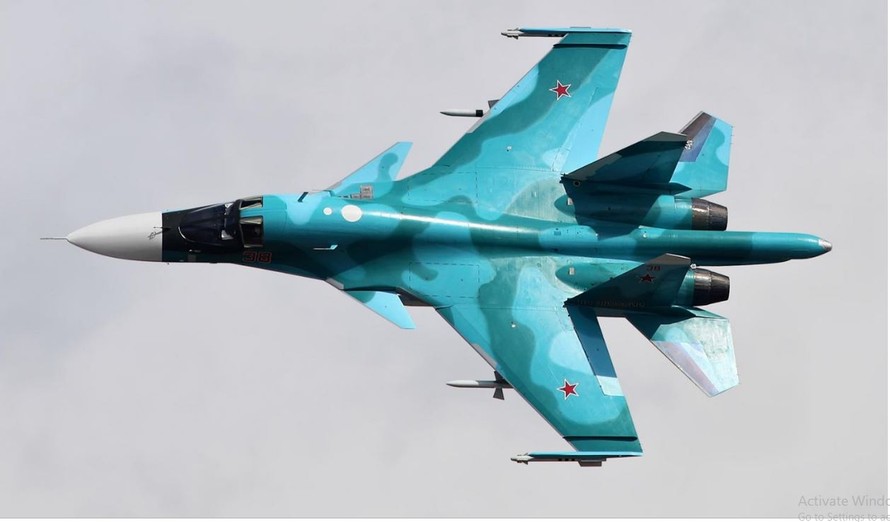 Tận thấy cường kích Su-34 tập bài bay cực khó