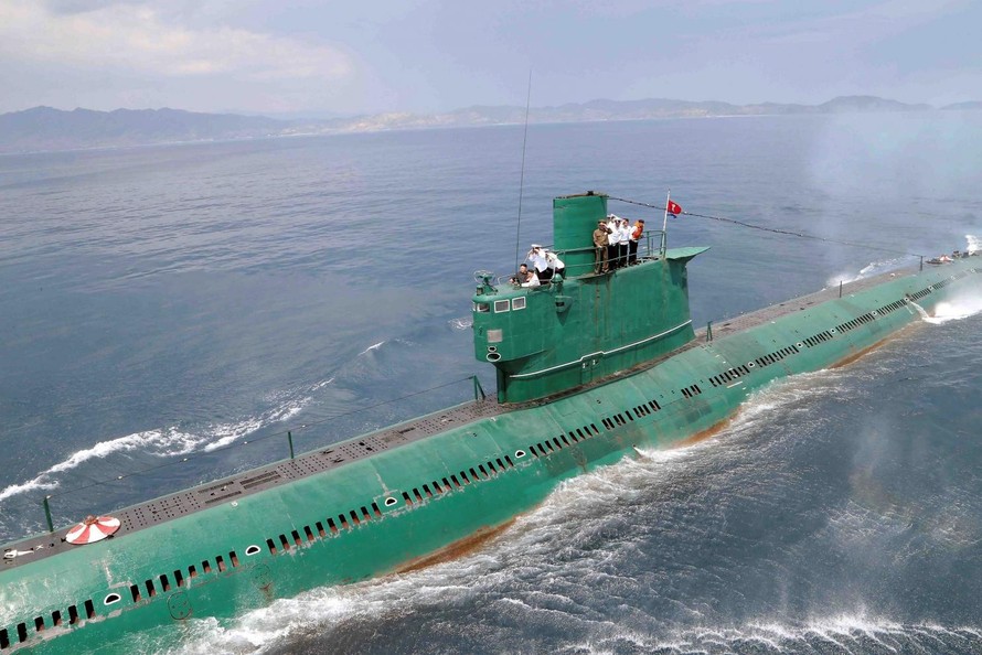 Triều Tiên sắp có tàu ngầm mang tên lửa đạn đạo mới?