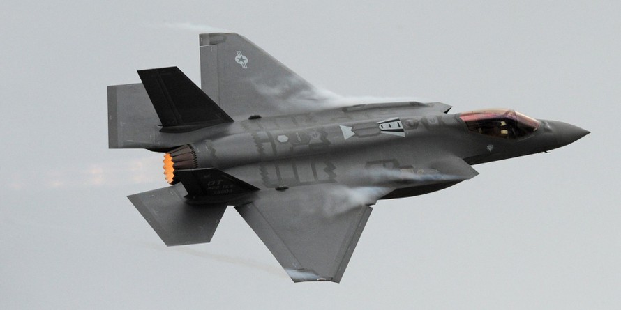 Không quân Mỹ lần đầu tiên đem tiêm kích tàng hình F-35 đi đánh trận