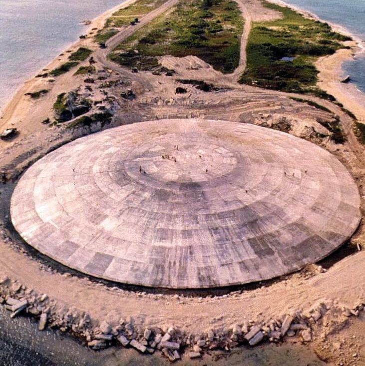 Khu hầm mộ hạt nhân trên quần đảo Marshall
