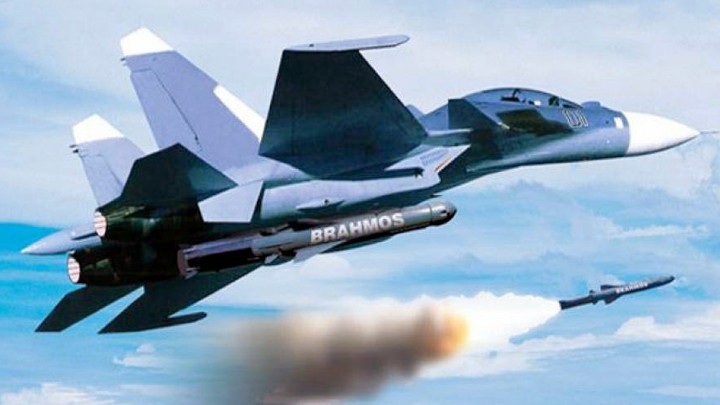 Tiêm kích Su-30MKI và tên lửa BrahMos