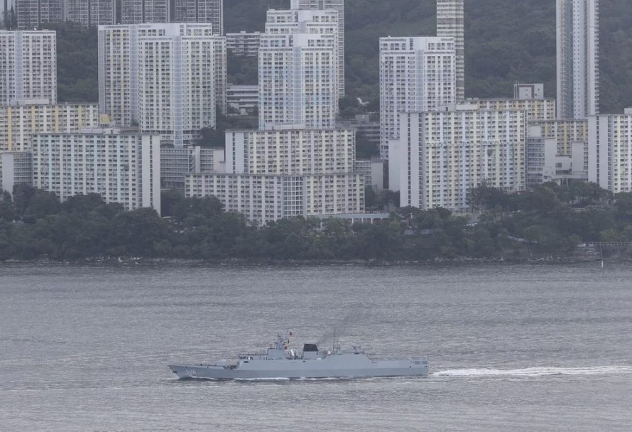 Tàu Huệ Châu của hải quân Trung Quốc