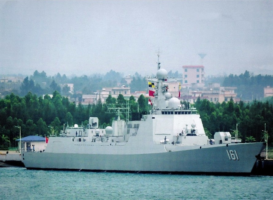 Tàu Hô Hòa Hạo Đặc của Hải quân Trung Quốc