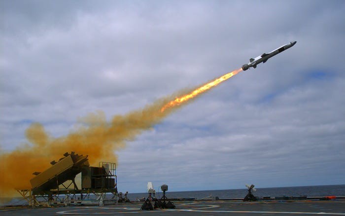 Thủy quân lục chiến Mỹ muốn có tên lửa hiện đại hơn để chiếm ưu thế ở Biển Đông