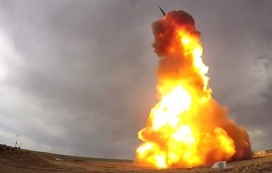 Một tên lửa phòng không Nga được khai hỏa trong diễn tập