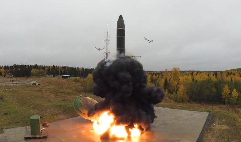 Tên lửa ICBM Topol-M của Nga được thử nghiệm