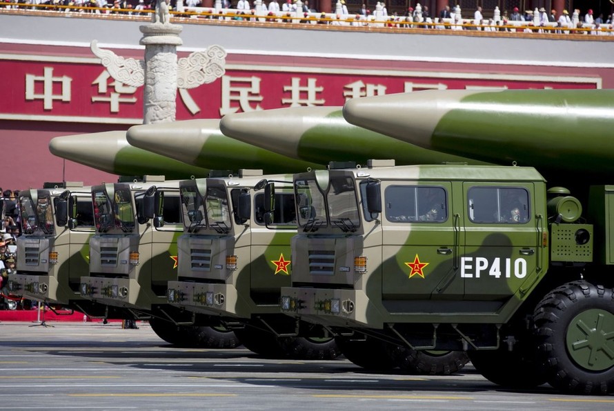 DF-21D, "sát thủ tàu sân bay" của Trung Quốc