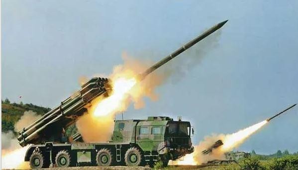 Kể từ năm ngoái khi cuộc xung đột giữa Trung Quốc và Ấn Độ bắt đầu ở khu vực hồ Pangong Tso ở Ladakh, Trung Quốc đã bắt đầu triển khai các vũ khí tiên tiến như hệ thống tên lửa phóng loạt đa năng Type PHL-03, có tầm bắn từ 70 đến 130 km, ở nhiều vị trí gần biên giới phía Tây.