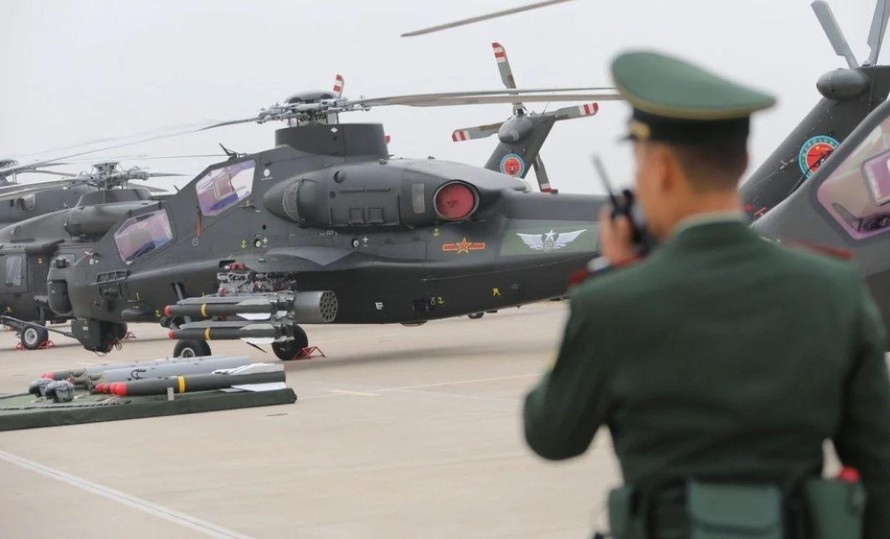 Trực thăng tiến công Z-10 và trực thăng vận tải Z-20 của Trung Quốc