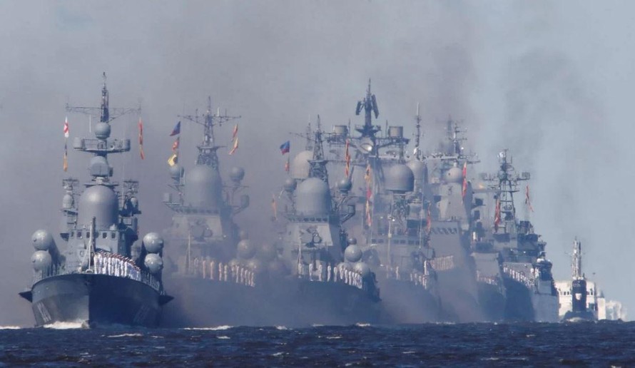 Hải quân Nga vận hành nhiều tàu hộ tống, khinh hạm
