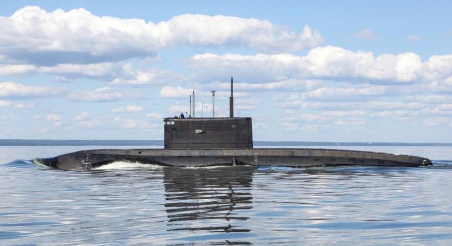 Tàu ngầm Dự án 636.3 dài 74 m, lượng choán nước hơn 3.900 tấn