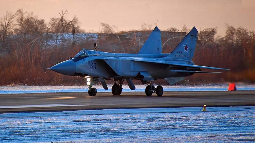 Tiêm kích MiG-31BM