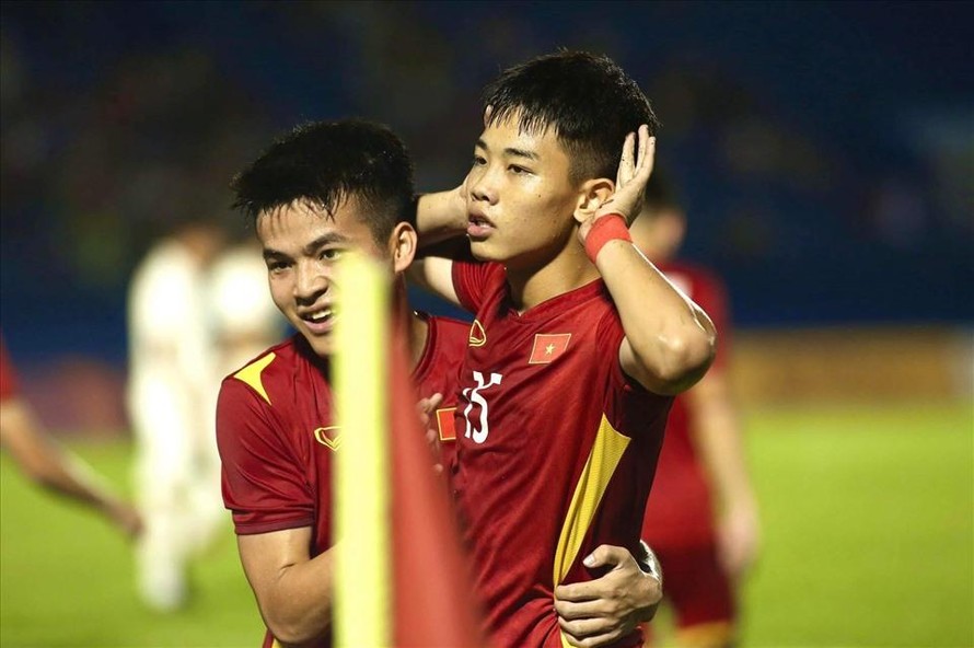 Hạ U19 Thái Lan trong trận thuỷ chiến, U19 Việt Nam vào chung kết giải U19 Quốc tế 2022