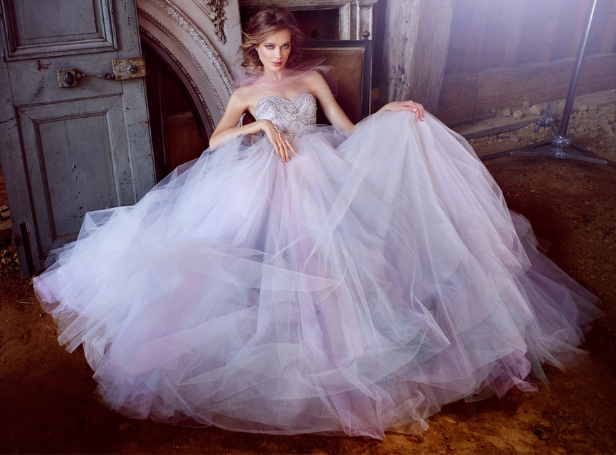 Váy cưới Lazaro 2015 bồng bềnh như mây