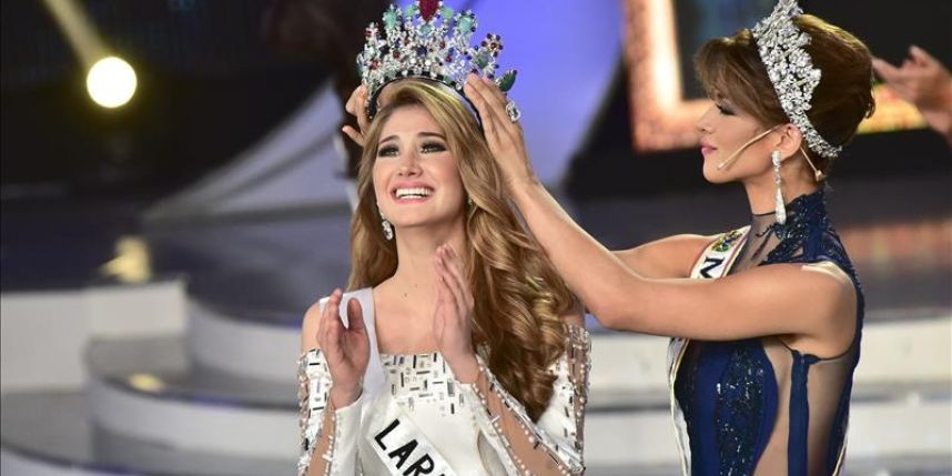 Ngắm nhan sắc đẹp nao lòng của Tân Hoa hậu Venezuela 2015 