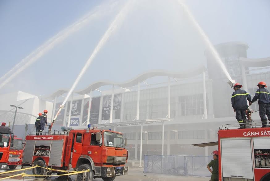 Diễn tập phòng cháy, chữa cháy tại Aeon Mall Long Biên