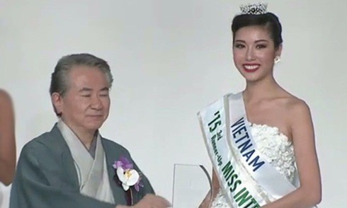 Thúy Vân đạt Á hậu 3 Hoa hậu Quốc tế 2015