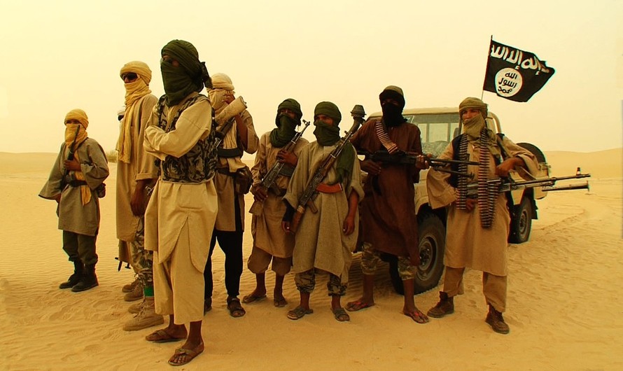 Al-Qaeda 'dằn mặt' những thành viên muốn đầu quân IS
