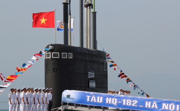Tàu ngầm HQ-182 Hà Nội tại căn cứ Tàu ngầm Lữ đoàn 189 Hải quân