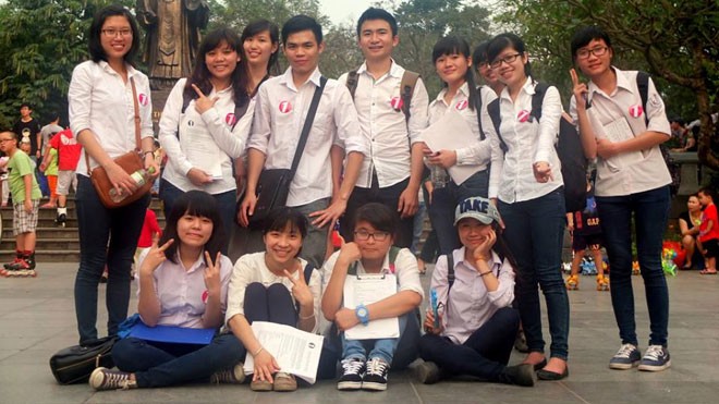 Các thành viên “1st Hanoi” những người hướng dẫn miễn phí cho khách du lịch lần đầu đến Hà Nội