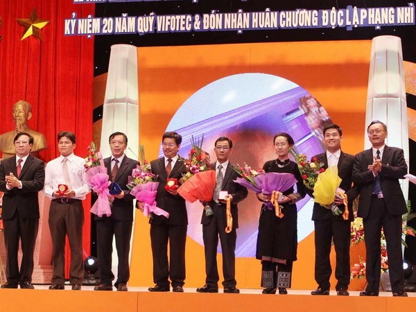 Trao Giải thưởng sáng tạo khoa học công nghệ Việt Nam, Giải thưởng WIPO năm 2012. Ảnh: TTXVN