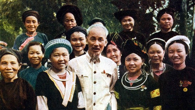 Trong Di chúc, Chủ tịch Hồ Chí Minh thể hiện rõ quyền được phục vụ và hưởng lợi ích là thuộc về Nhân dân
