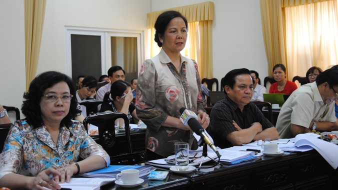 Bà Ngô Thị Doãn Thanh, Chủ tịch HĐND thành phố Hà Nội, phát biểu trong buổi giám sát tại Sở Nội vụ Hà Nội. Ảnh: Minh Tuấn