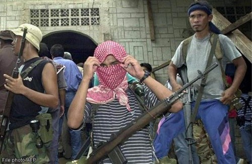 Các tay súng Hồi giáo có quan hệ với al-Qaeda ở Philippines