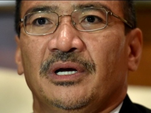  Bộ trưởng Quốc phòng Malaysia Hishammuddin Hussein - Ảnh: AFP