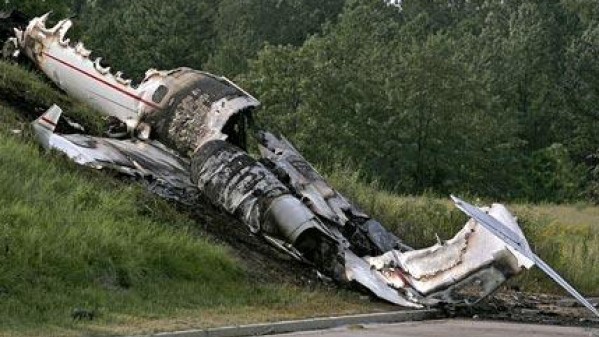 Một chiếc máy bay của Algeria bị rơi ở Pháp hồi tháng 9 năm 2012 