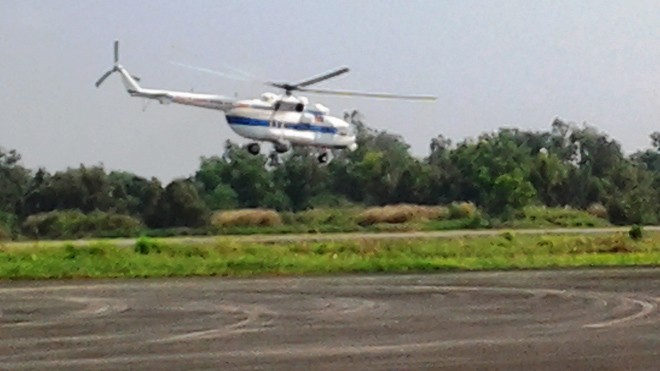 Máy bay Mi 171 trở về sân bay Cà Mau