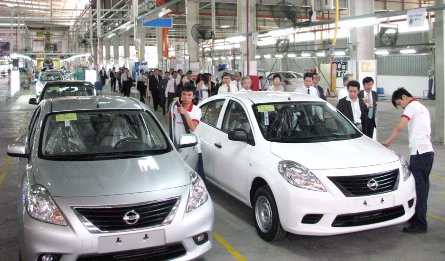 Xe Nissan Sunny xuất xưởng tại Đà Nẵng 