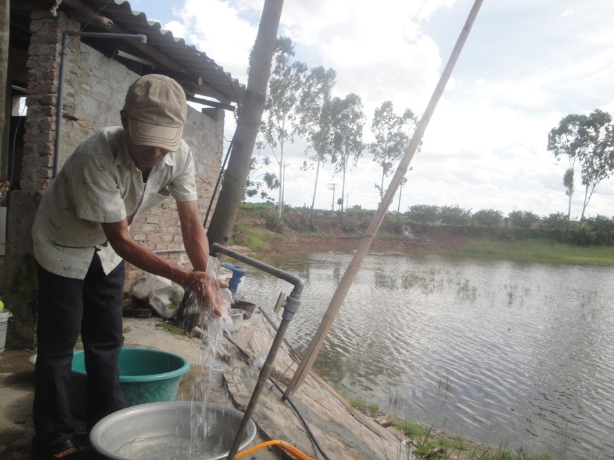 Nước giếng khoan là một trong những nguồn cung cấp nước quan trọng cho dân Xã Vạn Phúc, Thanh Trì, Hà Nội. Ảnh: Ngọc Thùy.