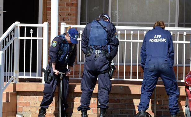 Cuộc truy quét của cảnh sát Úc tại Sydney và Brisbane hôm 18/9. Ảnh: AFP