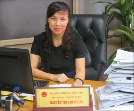 Bà Nguyễn Thị Kim Phụng, Phó Vụ trưởng Vụ Giáo dục đại học - Bộ GD-ĐT. 