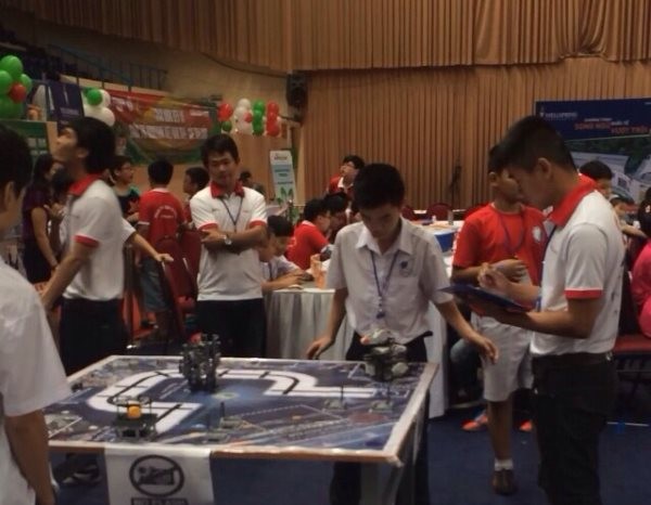 Trường Nguyễn Tất Thành giành giải nhất Robothon toàn quốc