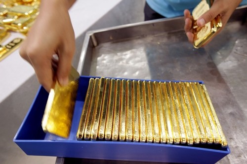  Giá vàng đã tăng gần 2% từ đầu năm nay. Ảnh: Bloomberg