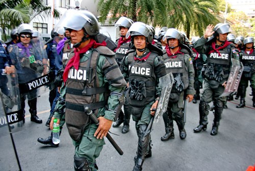 Cảnh sát Thái Lan được triển khai tại Bangkok ngày 12.1 - Ảnh: Minh Quang (Thanh Niên)
