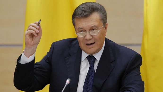 Ông Viktor Yanukovych, người hiện đang bị Ukraine truy nã quốc tế vì các cáo buộc giết người hàng loạt