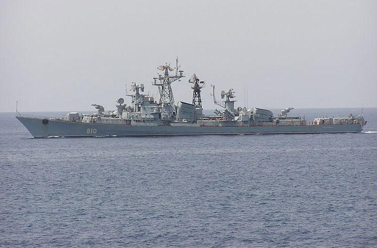 Nga bị cáo buộc tự đánh chìm tàu chiến ngoài khơi Ukraina