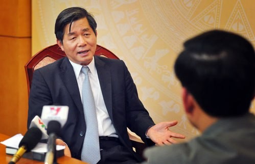 Bộ trưởng Bùi Quang Vinh khẳng định những điều kiện kinh doanh đặt ra không phải để làm khó doanh nghiệp. Ảnh: Nhật Minh/ VnExpress