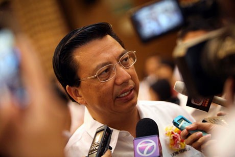 Bộ trưởng Giao thông vận tải Malaysia Liow Tiong Lai khẳng định chưa tìm thấy mảnh vỡ nào của QZ8501. Ảnh: Jakarta Post