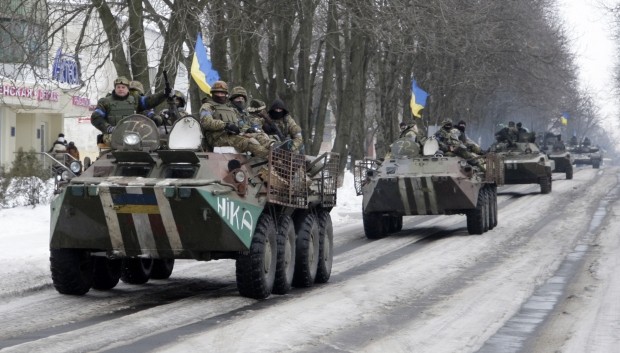 Hàng ngàn quân Ukraine 'xé rào' vào hỏa tuyến Debaltseve?