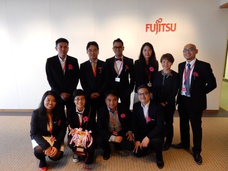 Fujitsu công bố Học bổng cho Khóa đào tạo Quản lý 2015